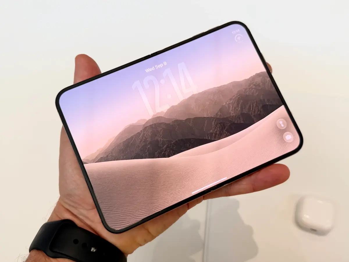iPhone Duo is a failed innovation, 15 years behind Android foldables